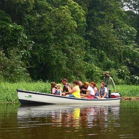 Tortuguero Adventures Guesthouse Exterior photo