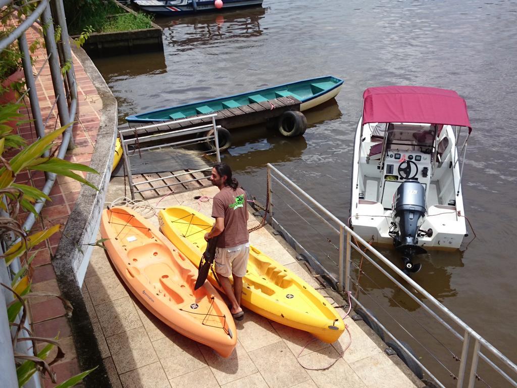 Tortuguero Adventures Guesthouse Exterior photo